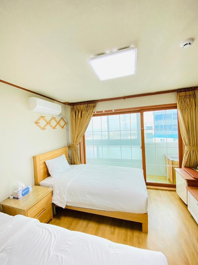 Billions Motel Gangneung Exterior foto