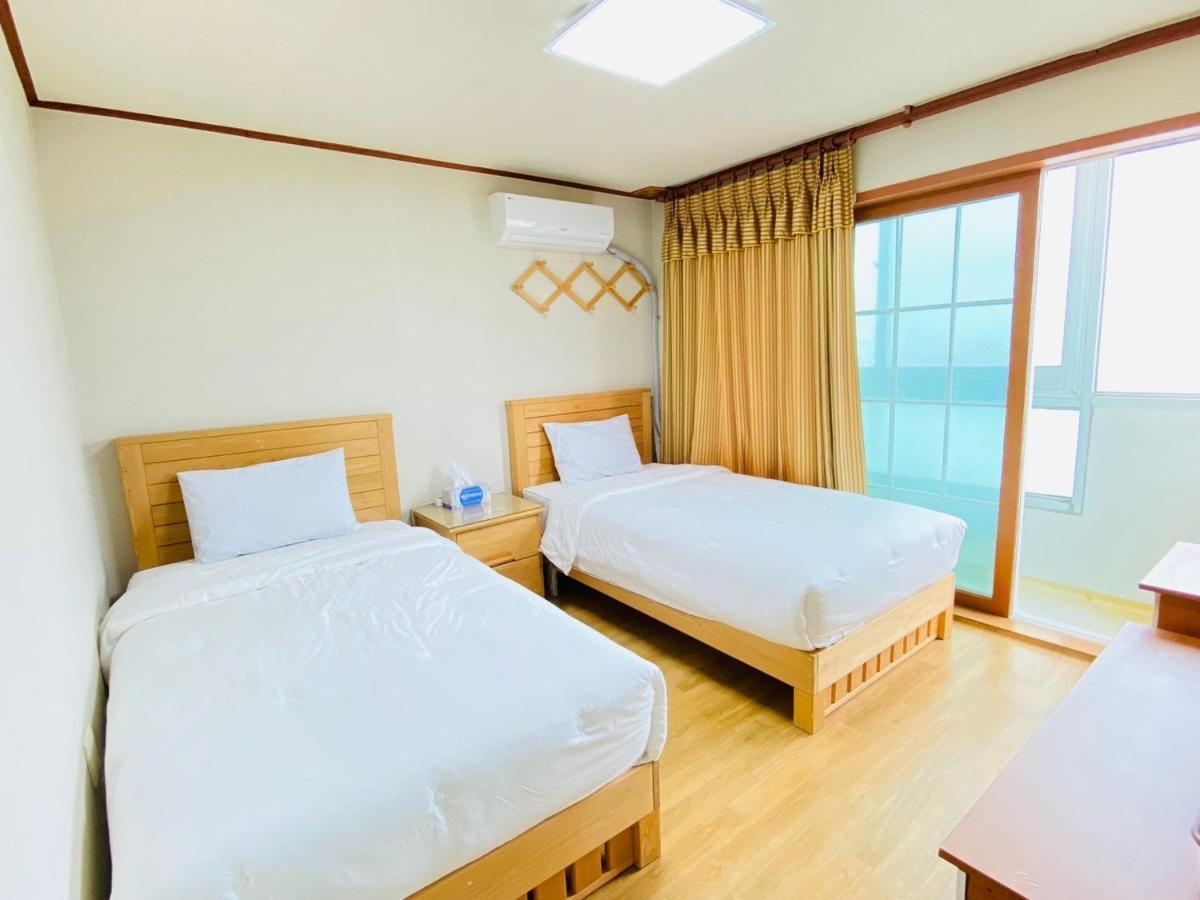 Billions Motel Gangneung Exterior foto